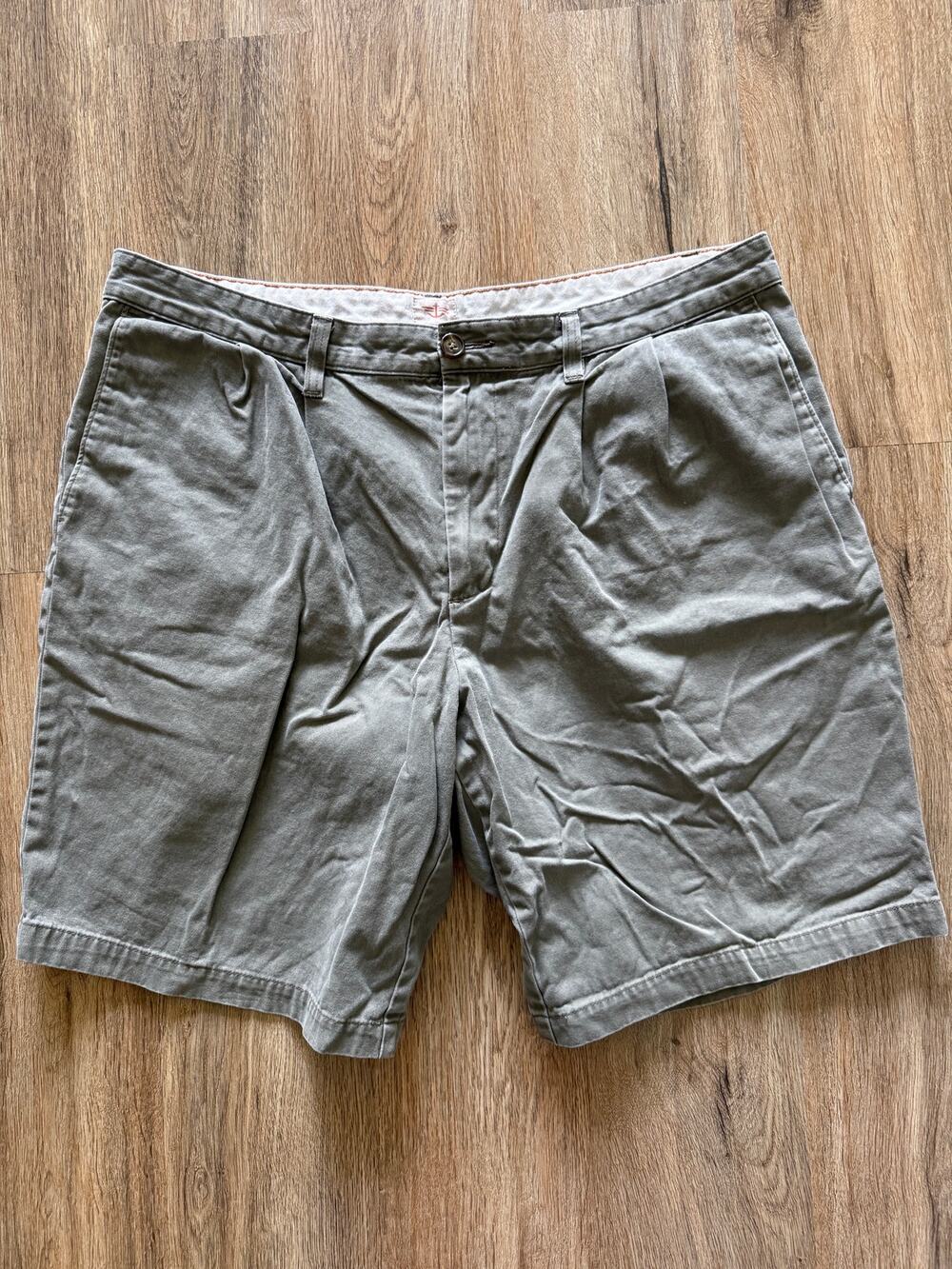 Dockers Men‘s Gray Chino Shorts Size 38